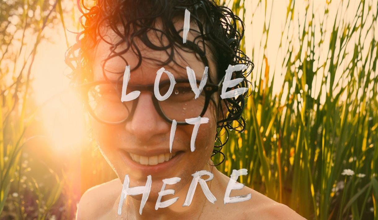 Simon Amstell: I Love It Here
