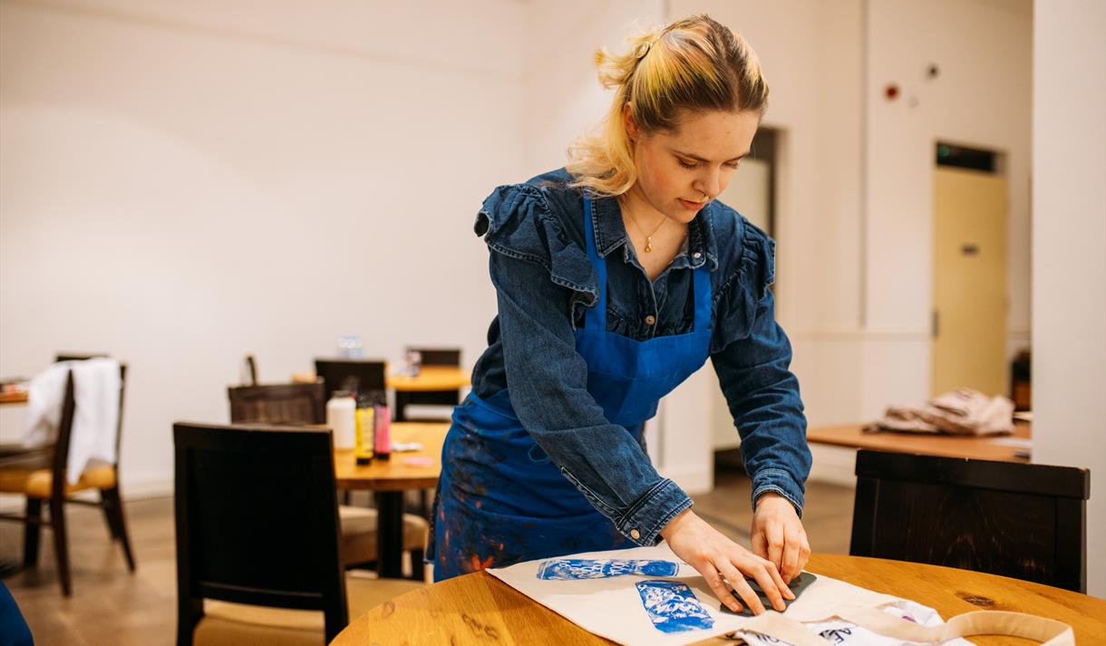 Lino Print Your Own Tote Bag
