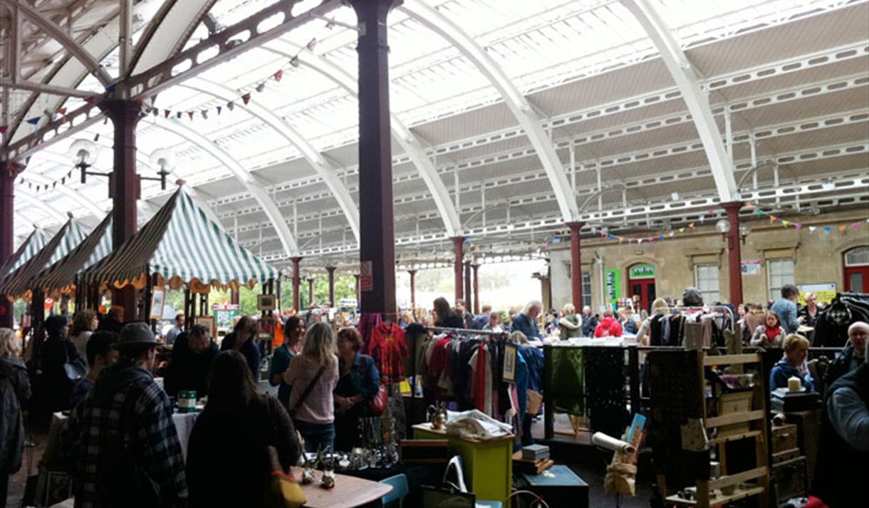 Bath Vintage and Antiques Market (Bath V&A)