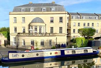 Bath Narrowboats- The King of Diamonds