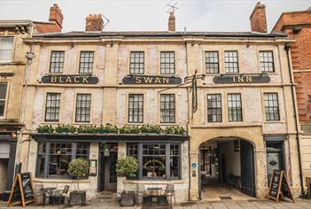 The Black Swan Inn in Devizes