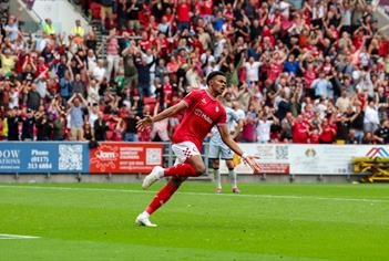 Bristol City vs West Bromwich Albion at Ashton Gate Stadium