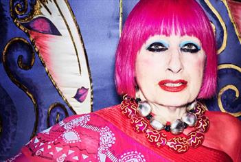 Zandra Rhodes Portrait by Simon Emmett