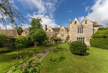 Kelmscott Manor