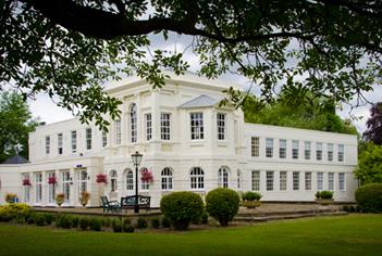 Monkey Island estate hotel in Bray