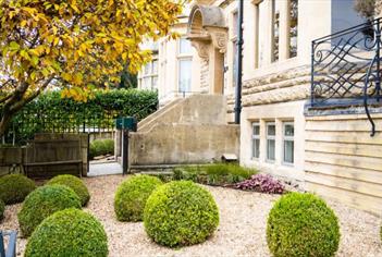 Brooks Guesthouse Bath & Bristol - Travel Trade