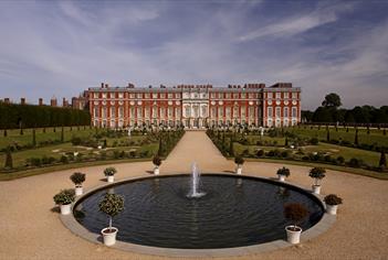 Hampton Court Palace - Travel Trade