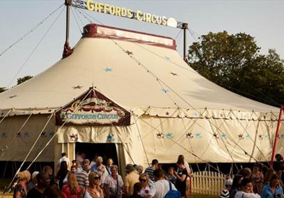 Giffords Circus at Blenheim Palace