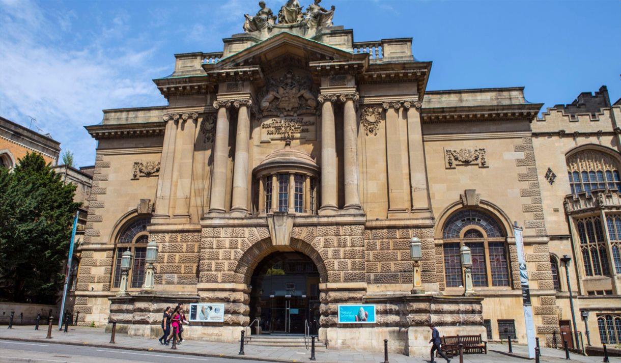 Bristol Museum & Art Gallery - exterior Bristol Museum & Art Gallery - exterior