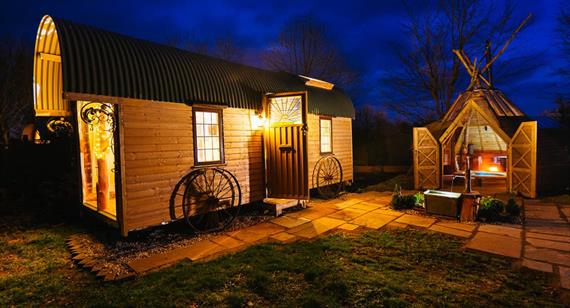 Glamping in Hampshire