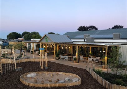 Mill Rythe lakeside accommodation in Hayling Island room exterior