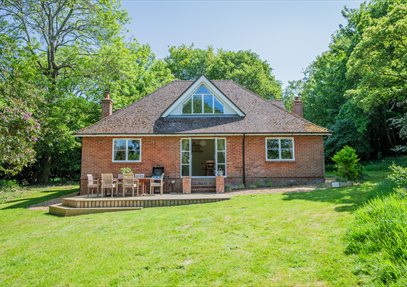 Fir Trees - a New Forest Holiday Cottage