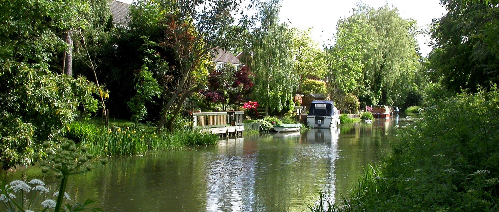 Canal running through the town of Fleet