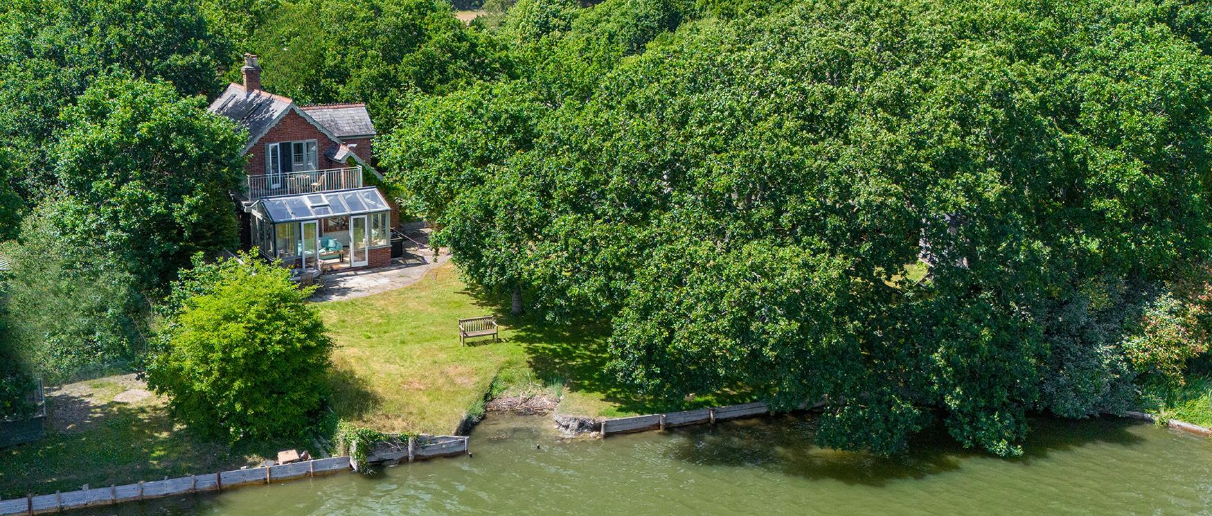 Holiday Cottages in Hampshire