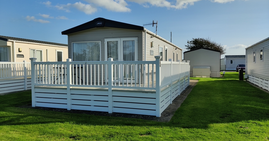 Meadow View at Hoburne Naish - New Milton - Visit Hampshire