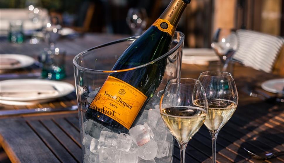 Veuve Clicquot Champagne Summer Lunch at Chewton Glen