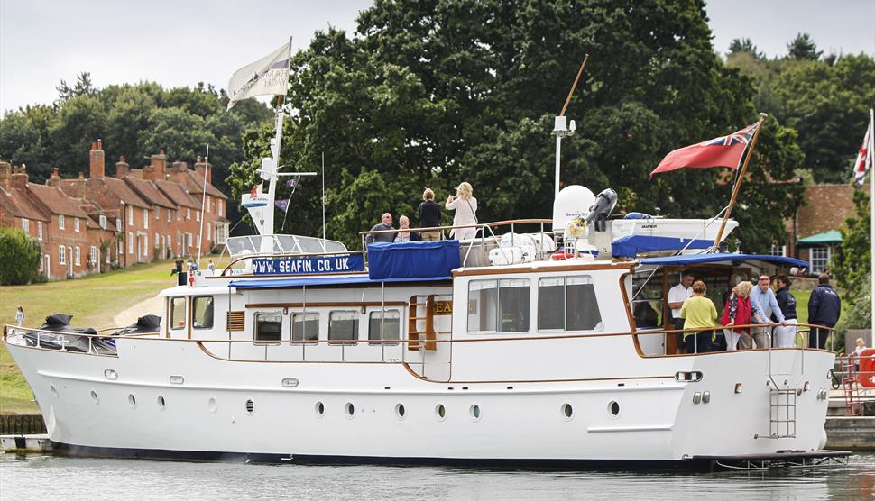 Wine Tasting & Sunset Cruise