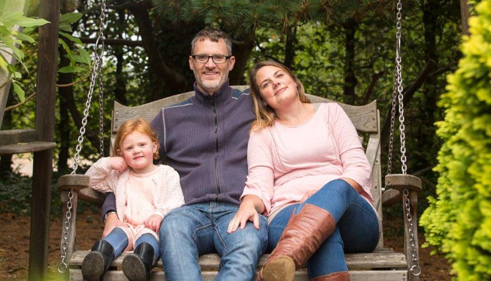 Christmas Family Photoshoot at Sir Harold Hillier Gardens