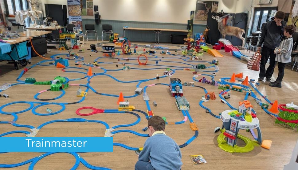 Trainmaster: Giant Tracks and Ride on at Sky Park Farm!