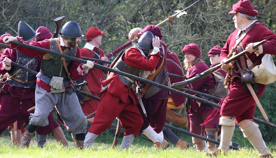 Tudor and Civil War living history weekend at Basing House