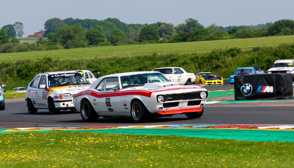 Classic Sports Car Club racing at Thruxton Circuit