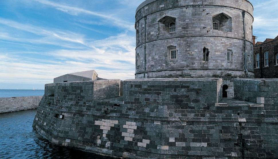 Calshot Castle