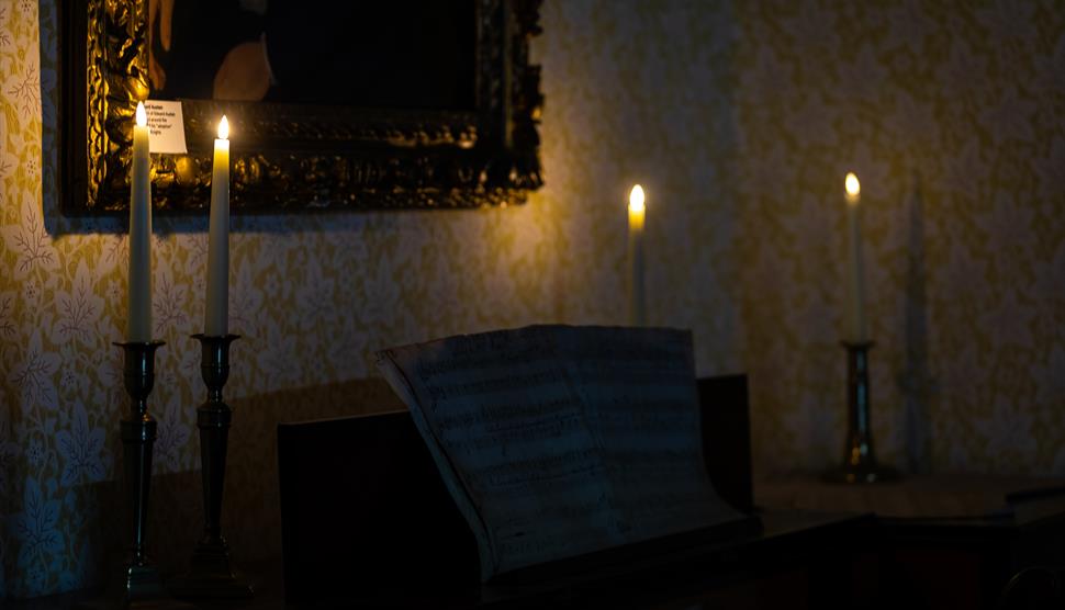 Jane Austen's House: Pride and Prejudice Tour by Candlelight