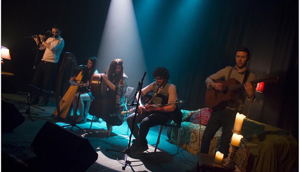 Connla + Thom Ashworth at Grayshott Folk Club