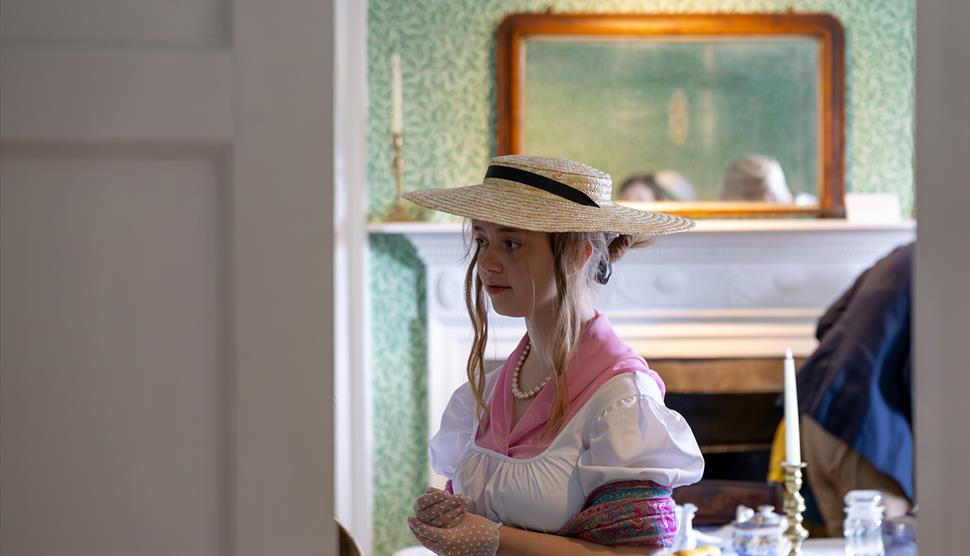 Guided House Tour in Regency Dress: Jane Austen's House