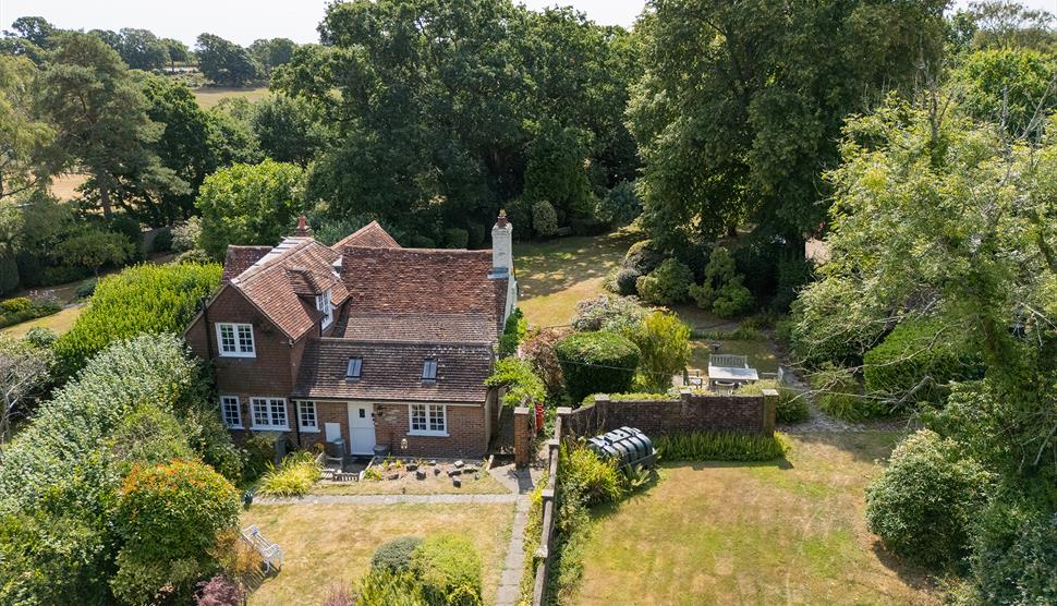 Crooked Cottage - a New Forest Holiday Cottage