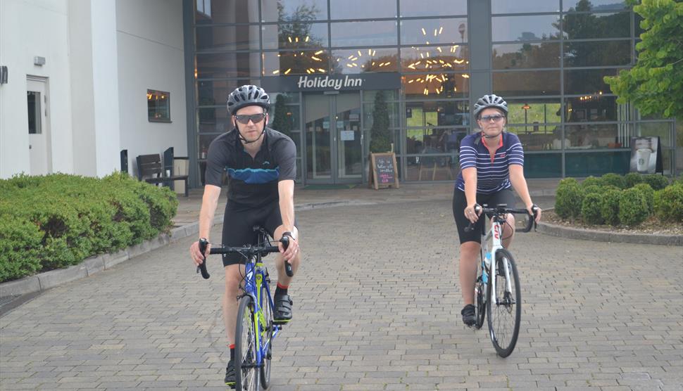 Cyclists at the beginning of Itchen Valley route