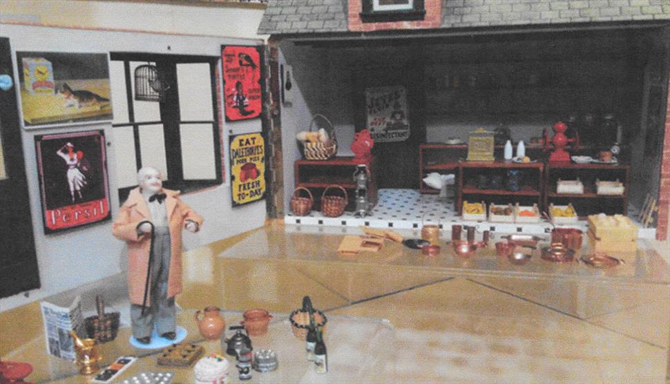 Dolls House Day at Curtis Museum