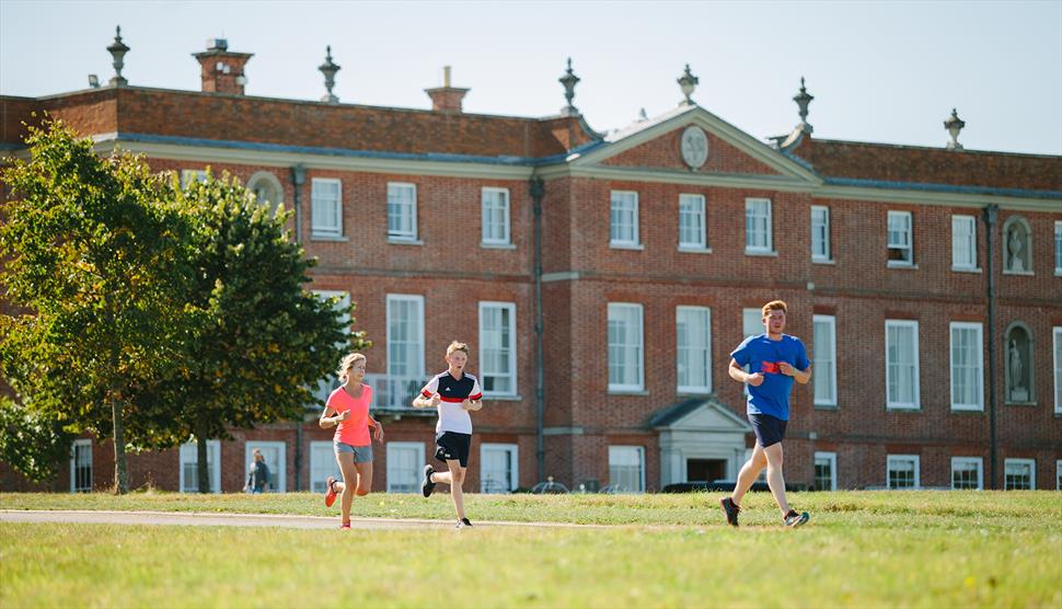 Four Seasons Charity Run for Cancer and Community