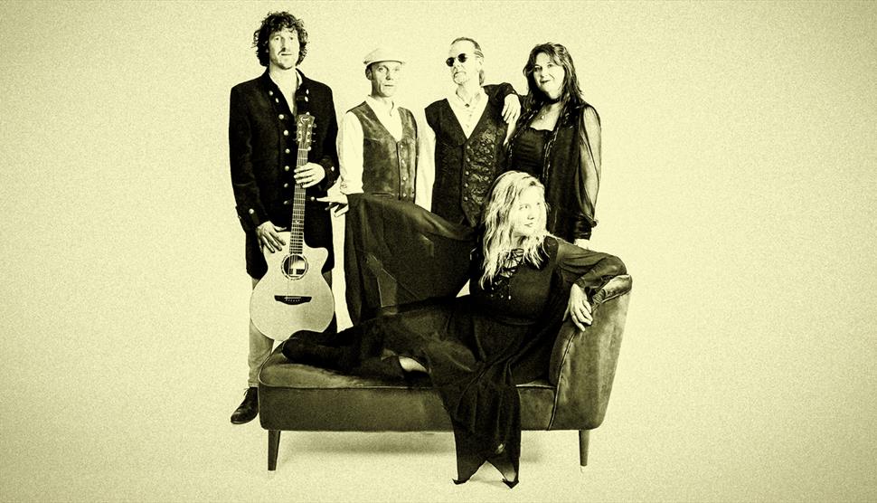 Fleetwood Unchained - band group image