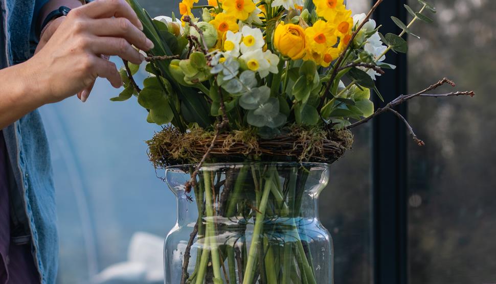 Spring Flower Arranging Workshop at Orange Grove Hotel & Gardens