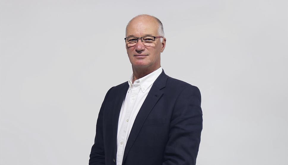 The Pushchair Murder at Sir Harold Hillier Garden