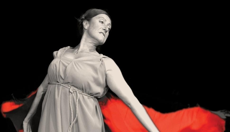 Isadora: I Dance What I Am at The Phoenix Theatre