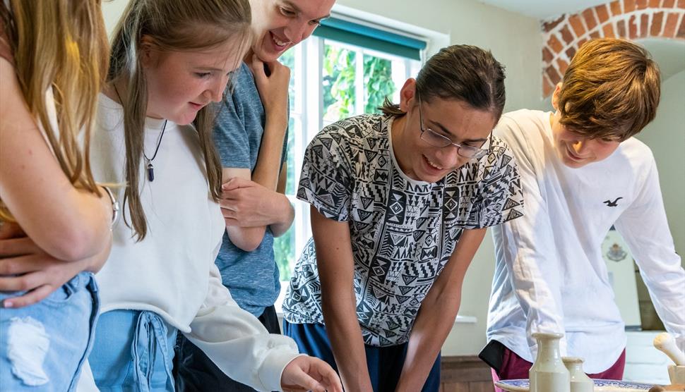 Poetry Workshop (age 11-16): Dream your way to the moon at Jane Austen's House
