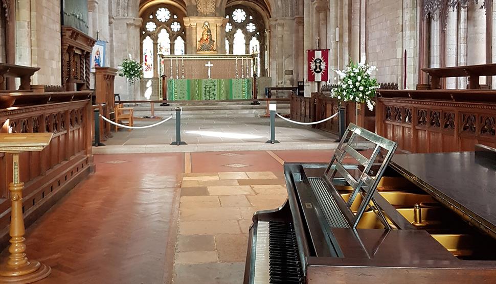 Summer Programme of Lunchtime Recitals at Romsey Abbey