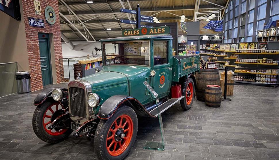 Antique car at Milestones Museum