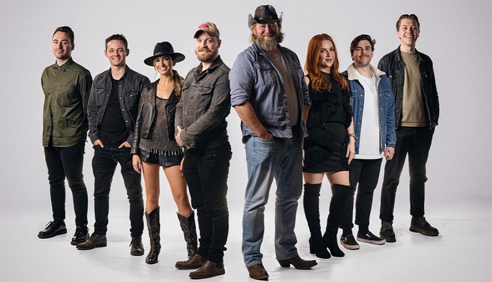 The line up for Nashville At Heart, comprising eight band members