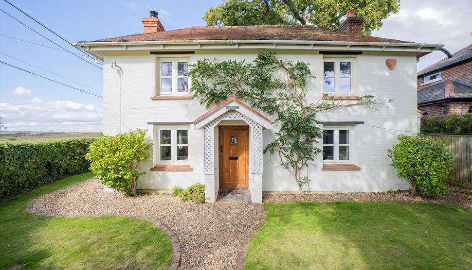 Oaktree Cottage - Brockenhurst - a New Forest Holiday Cottage