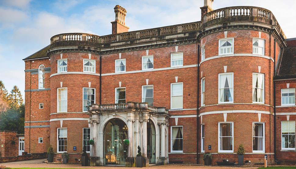 Oakley Hall Hotel - Basingstoke - Visit Hampshire