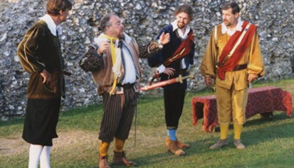 Outdoor Theatre: A Midsummer Night's dream at Lepe Country Park