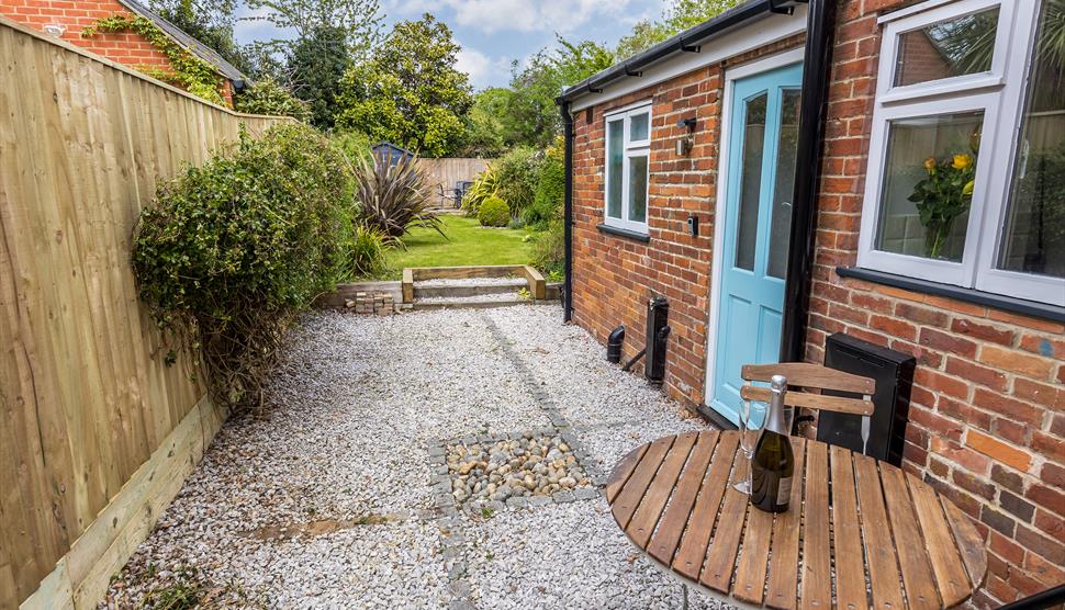 Exterior of Pebble Cottage - New Forest Cottages