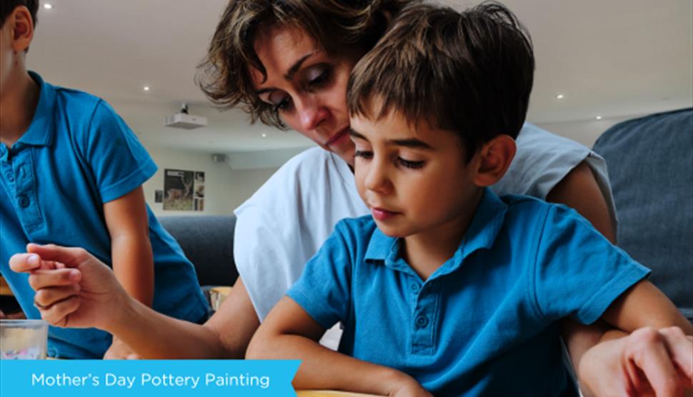 children and their mum painting