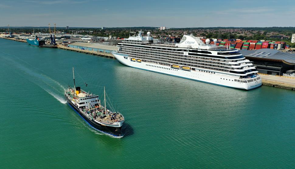 Steamship Shieldhall Afternoon Music Cruise with Mr Eversley's Sounds of the Caribbean