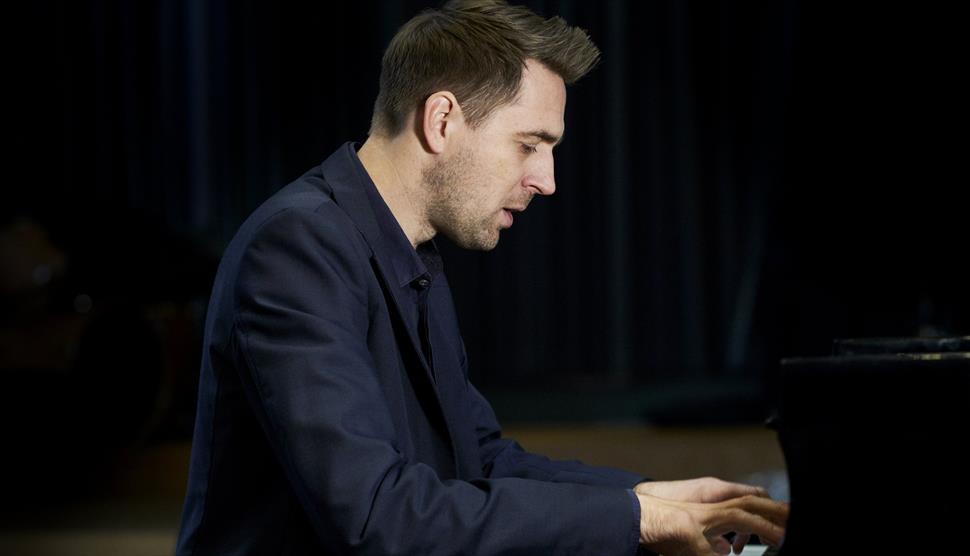Romsey Abbey Lunchtime Recital by Simon Watterton