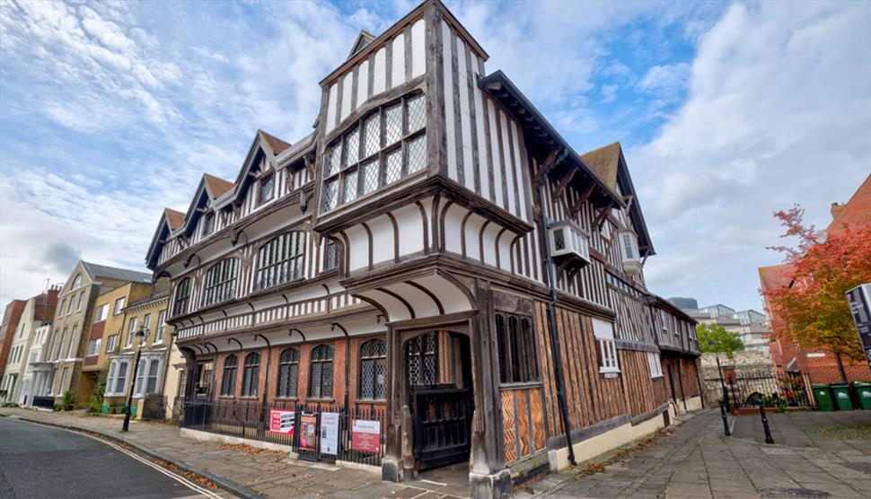 Tudor House and Garden, Southampton