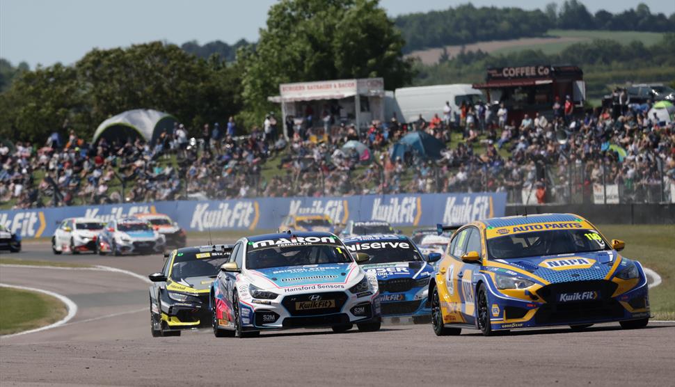 British Touring Car Championship at Thruxton Circuit